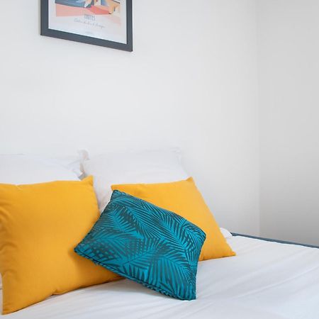 L'Appartement Des Ducs Avec Baignoire Double Nantes Exterior foto